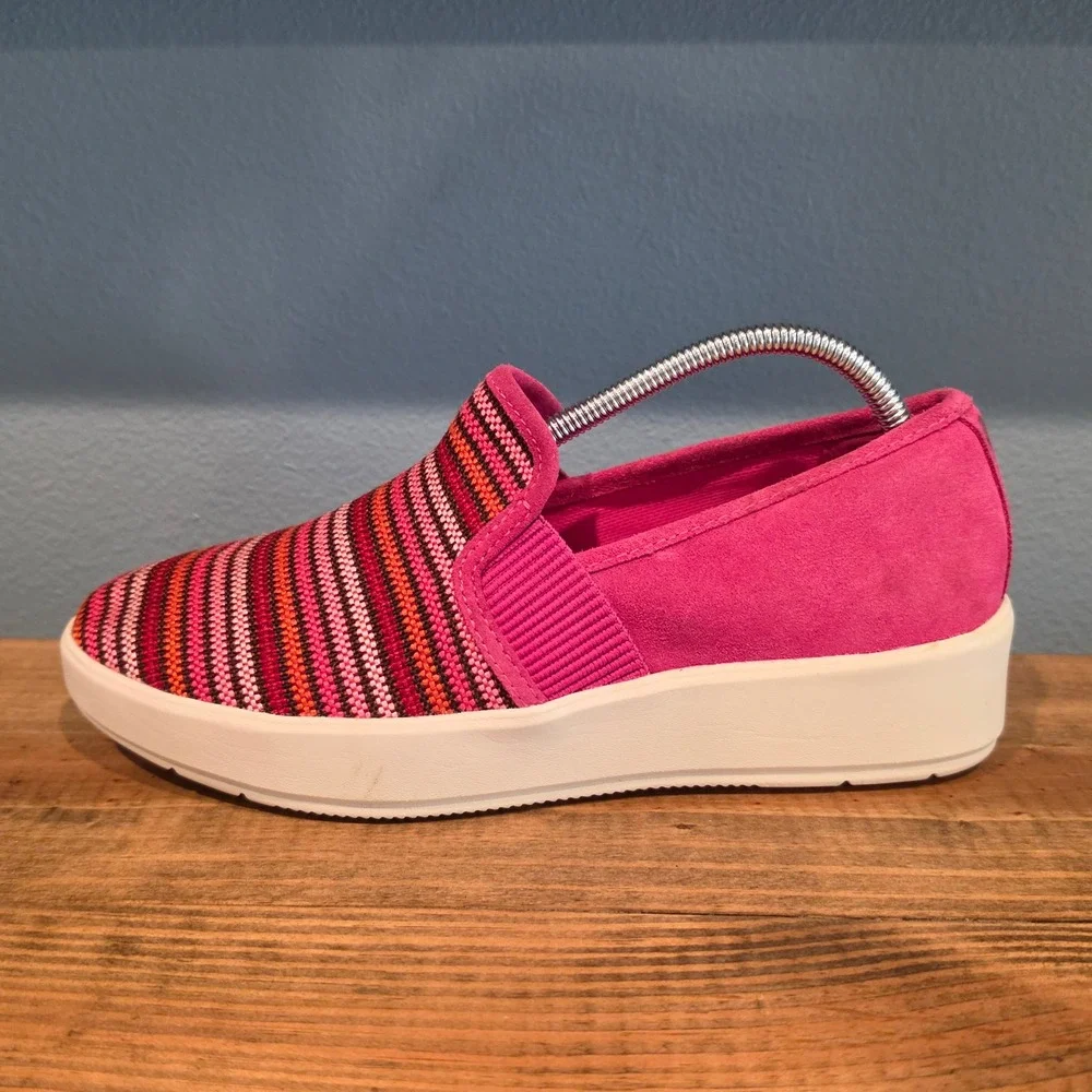 Clarks Womens Layton Petal Slip On Sneaker Fuchsia Multi Stripe Suede 9.5 Wide - Picture 11 of 12